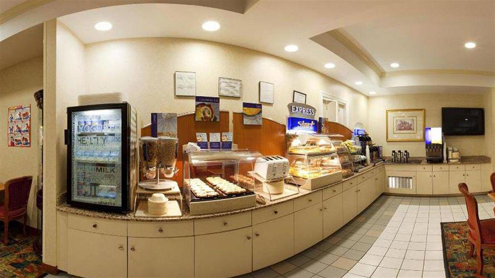 Holiday Inn Express Hotel & Suites Meadowlands Area By Ihg Carlstadt Ngoại thất bức ảnh