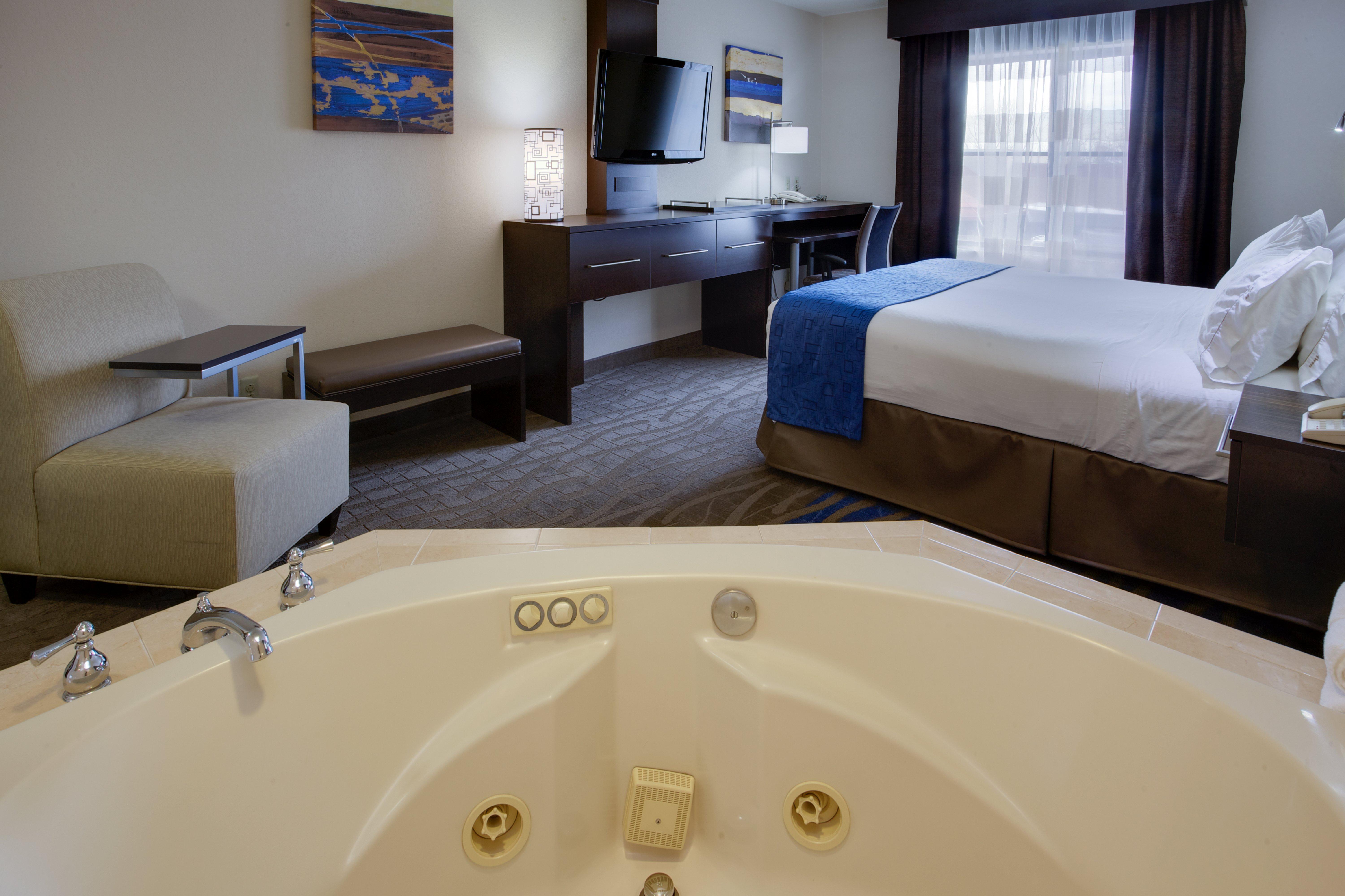 Holiday Inn Express Hotel & Suites Meadowlands Area By Ihg Carlstadt Ngoại thất bức ảnh
