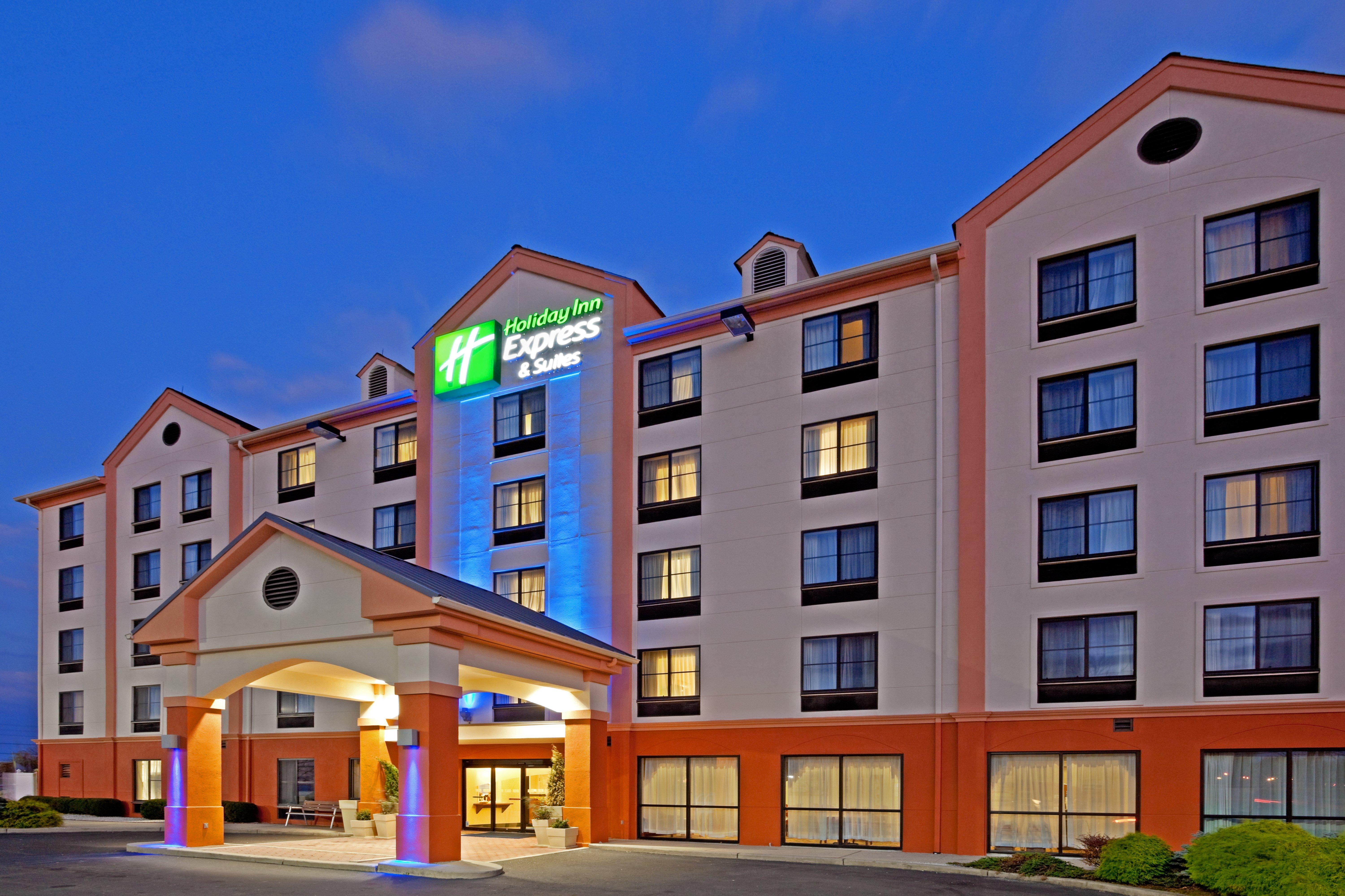 Holiday Inn Express Hotel & Suites Meadowlands Area By Ihg Carlstadt Ngoại thất bức ảnh