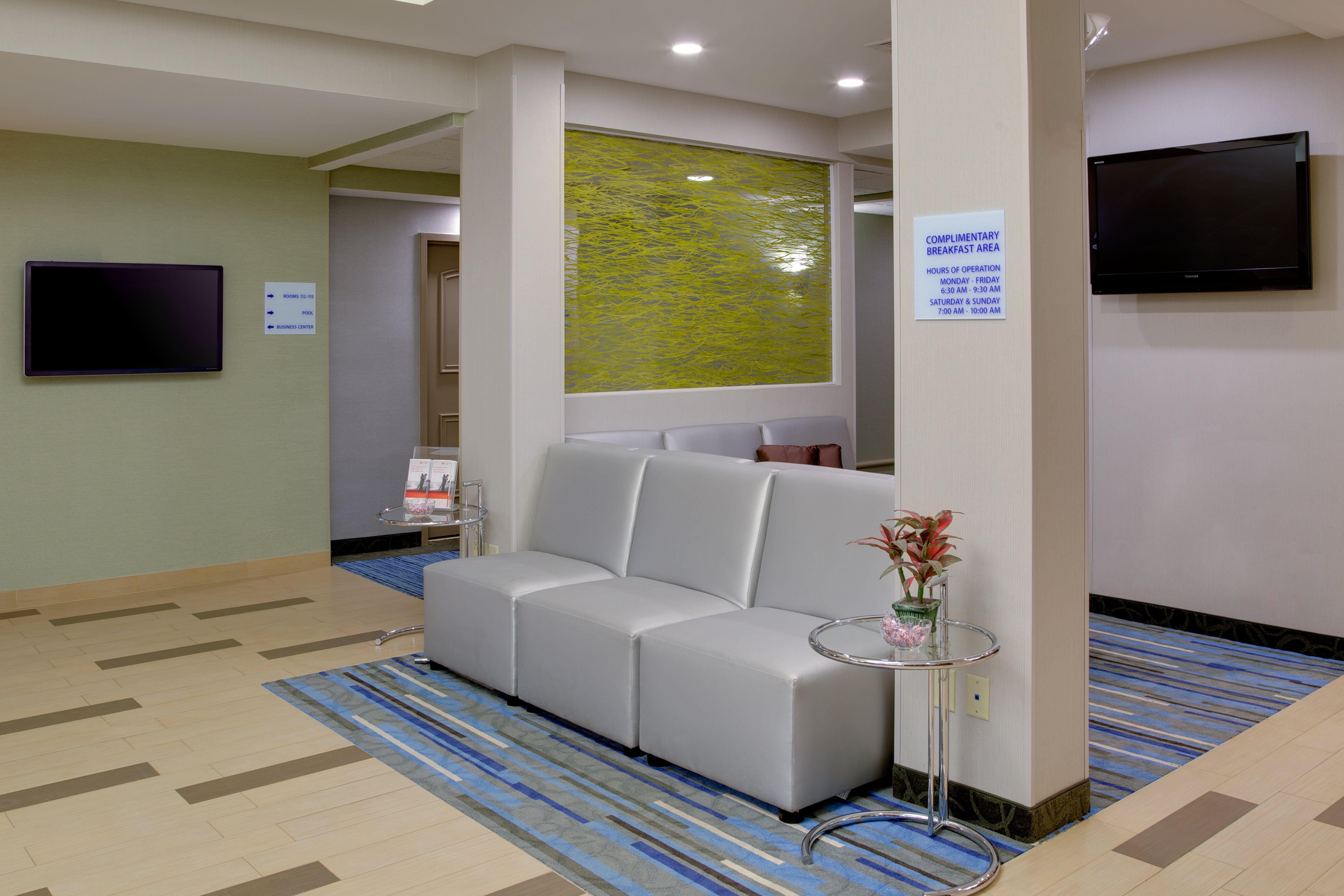 Holiday Inn Express Hotel & Suites Meadowlands Area By Ihg Carlstadt Ngoại thất bức ảnh