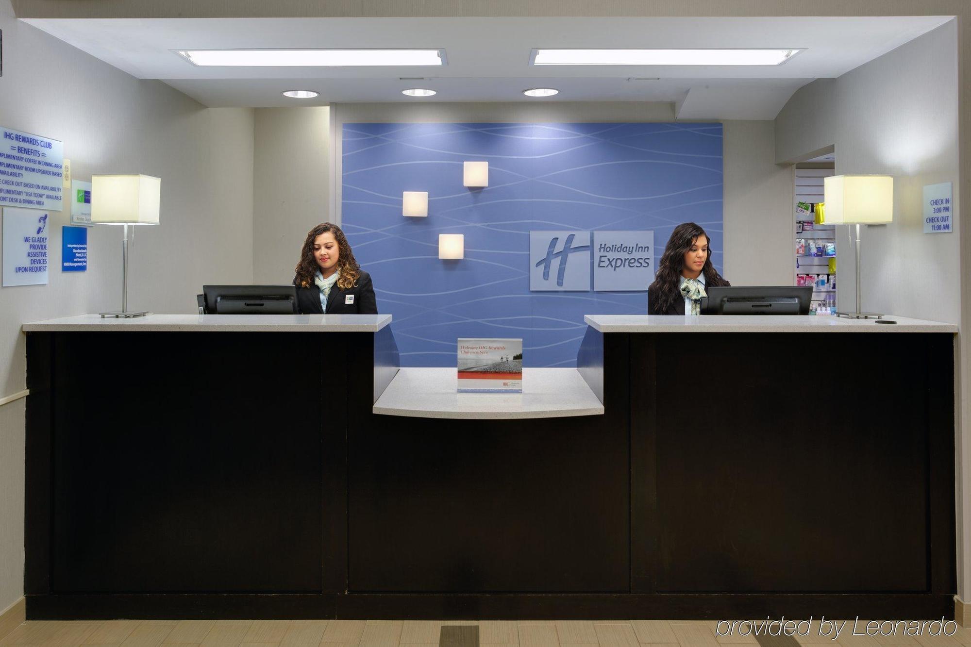 Holiday Inn Express Hotel & Suites Meadowlands Area By Ihg Carlstadt Ngoại thất bức ảnh